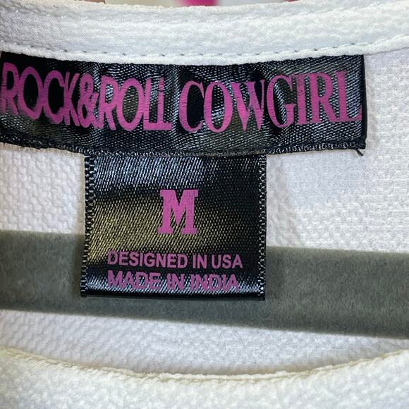 Rock & Roll Cowgirl, Sleeveless Hi Low Hem Shirt. Size Medium. Excellent cond! - Picture 3 of 7